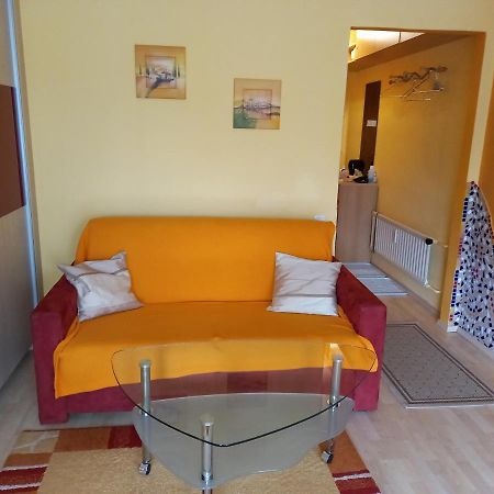 Apartment Kleine Auszeit Бад-Миттерндорф Экстерьер фото